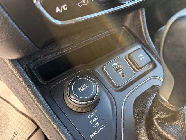 Jeep Cherokee Latitude 4WD 2019