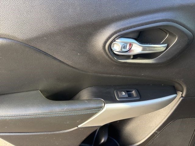 Jeep Cherokee Latitude 4WD 2019