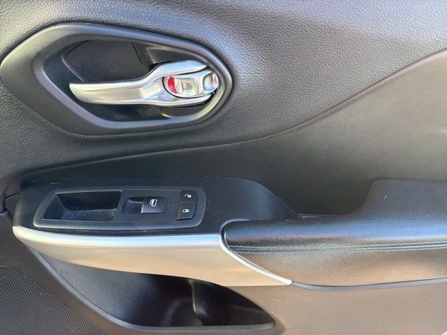 Jeep Cherokee Latitude 4WD 2019