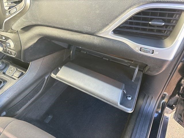 Jeep Cherokee Latitude 4WD 2019