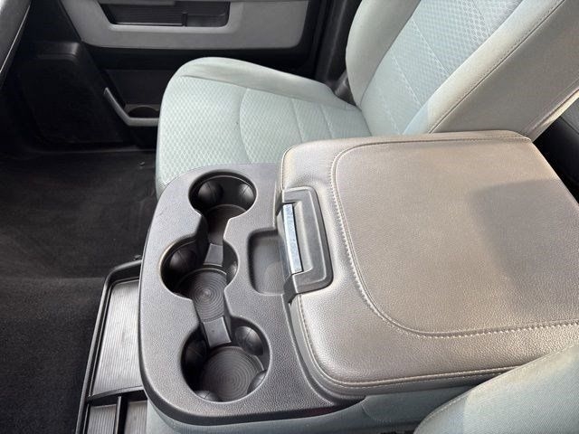 RAM 1500 SLT Crew Cab SWB 4WD 2018