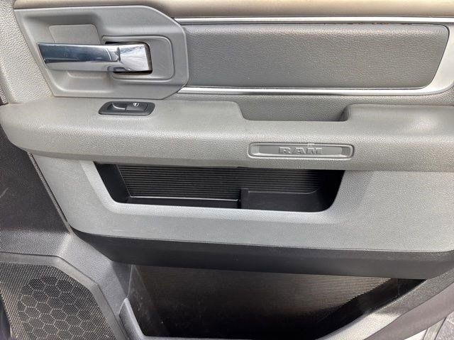 RAM 1500 SLT Crew Cab SWB 4WD 2018