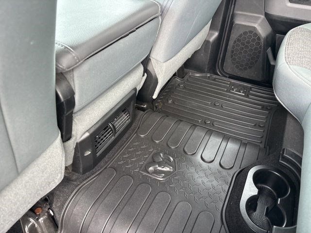 RAM 1500 SLT Crew Cab LWB 4WD 2017