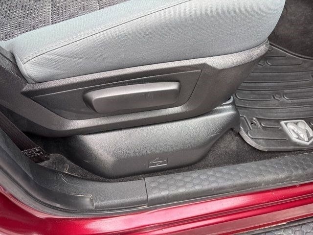 RAM 1500 SLT Crew Cab LWB 4WD 2017