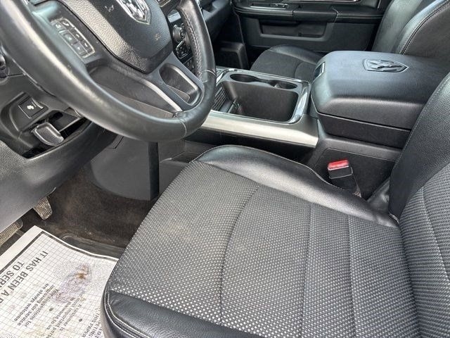 RAM 1500 Sport Crew Cab SWB 4WD 2017