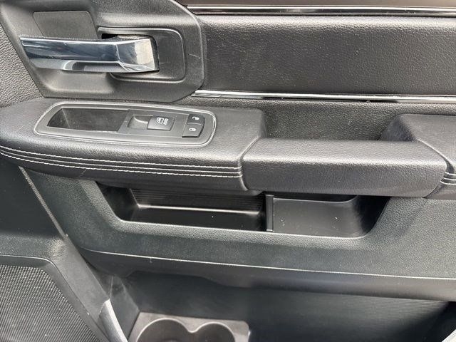 RAM 1500 Sport Crew Cab SWB 4WD 2017