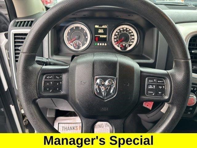 RAM 1500 SLT Crew Cab 4WD 2017