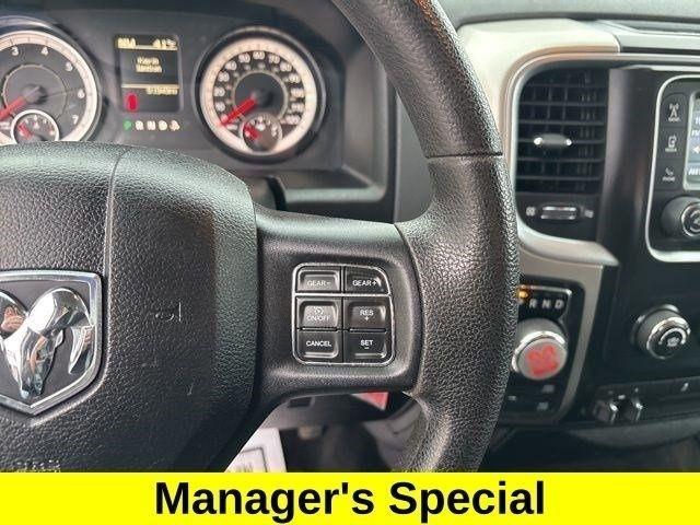 RAM 1500 SLT Crew Cab 4WD 2017