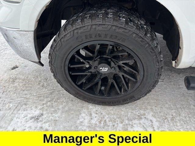 RAM 1500 SLT Crew Cab 4WD 2017