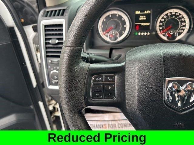 RAM 1500 SLT Crew Cab 4WD 2017