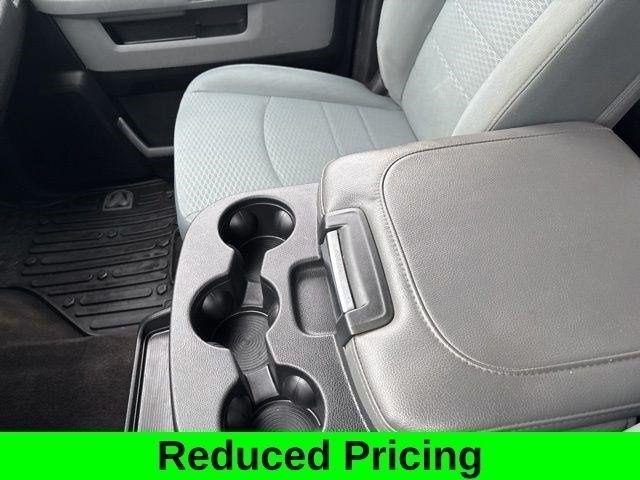 RAM 1500 SLT Crew Cab 4WD 2017