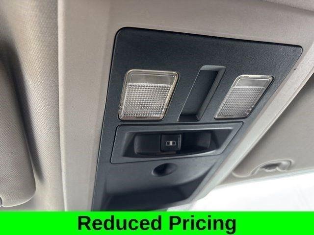 RAM 1500 SLT Crew Cab 4WD 2017