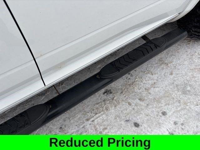 RAM 1500 SLT Crew Cab 4WD 2017