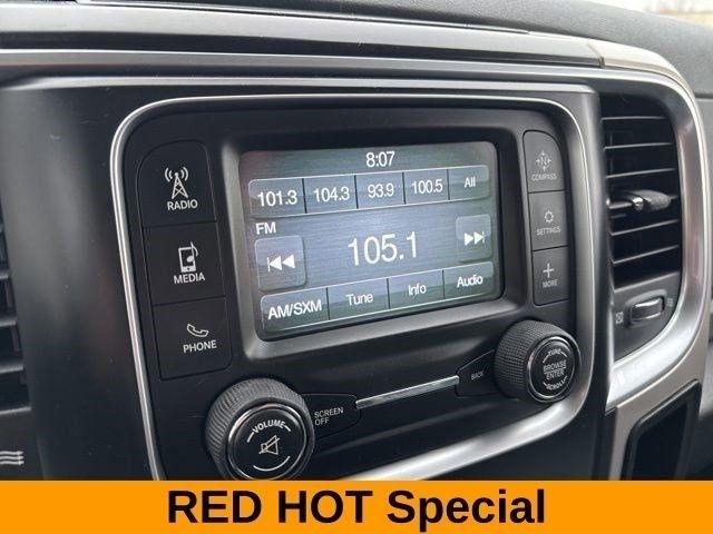 RAM 1500 SLT Crew Cab 4WD 2017