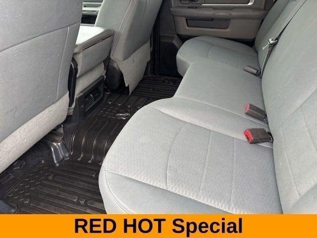 RAM 1500 SLT Crew Cab 4WD 2017