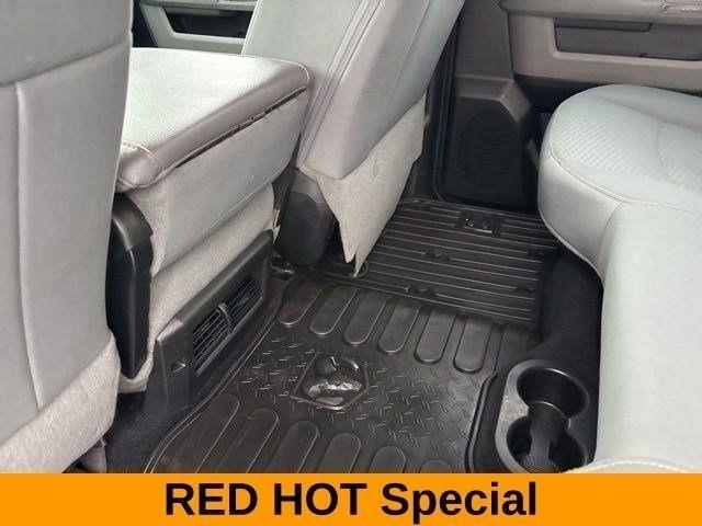 RAM 1500 SLT Crew Cab 4WD 2017