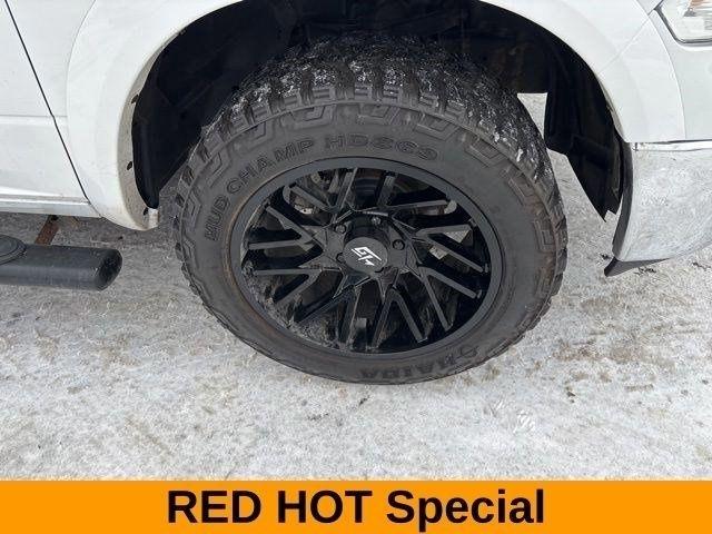 RAM 1500 SLT Crew Cab 4WD 2017