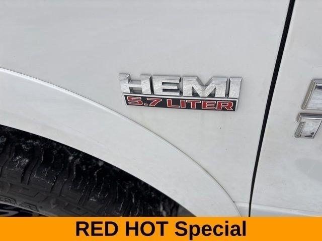 RAM 1500 SLT Crew Cab 4WD 2017