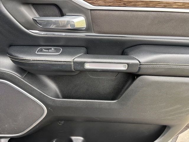 RAM 1500 Laramie Crew Cab 4WD 2020