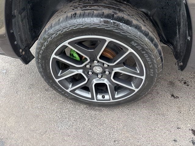 RAM 1500 Laramie Crew Cab 4WD 2020