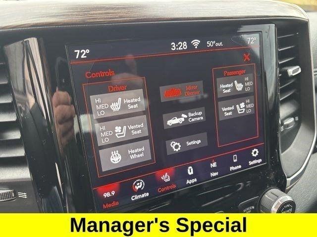 RAM 1500 Laramie Crew Cab 4WD 2020