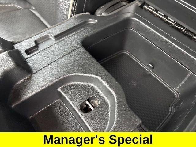 RAM 1500 Laramie Crew Cab 4WD 2020