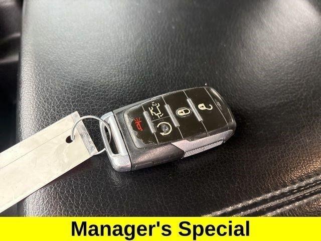 RAM 1500 Laramie Crew Cab 4WD 2020