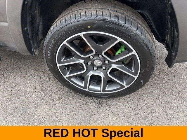 RAM 1500 Laramie Crew Cab 4WD 2020