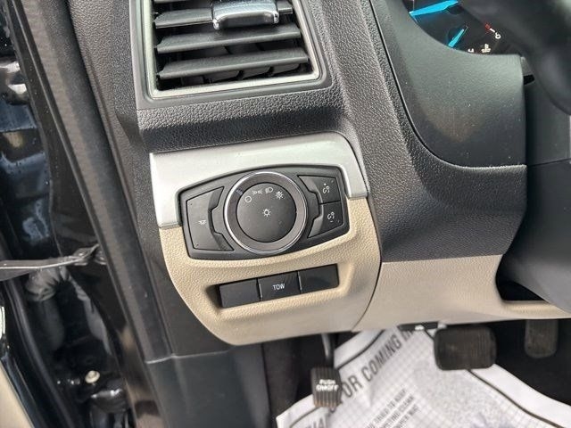 Ford Explorer Base 4WD 2018