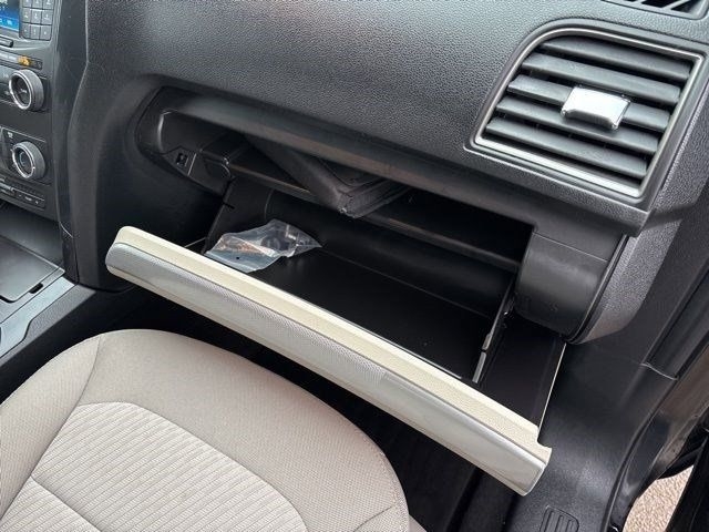 Ford Explorer Base 4WD 2018