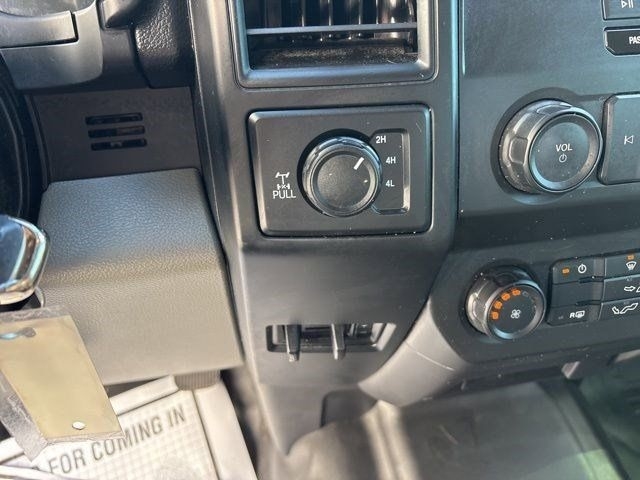 Ford F-150 XL SuperCrew 5.5-ft. Bed 2WD 2020