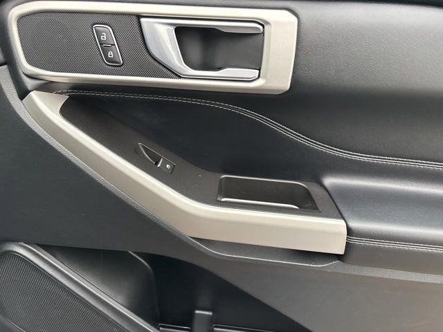 Ford Explorer XLT AWD 2022