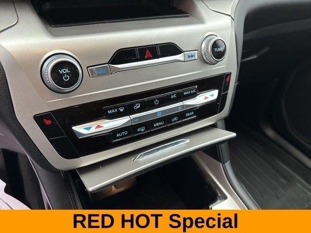 Ford Explorer XLT 4WD 2022