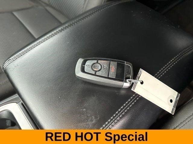 Ford Explorer XLT 4WD 2022