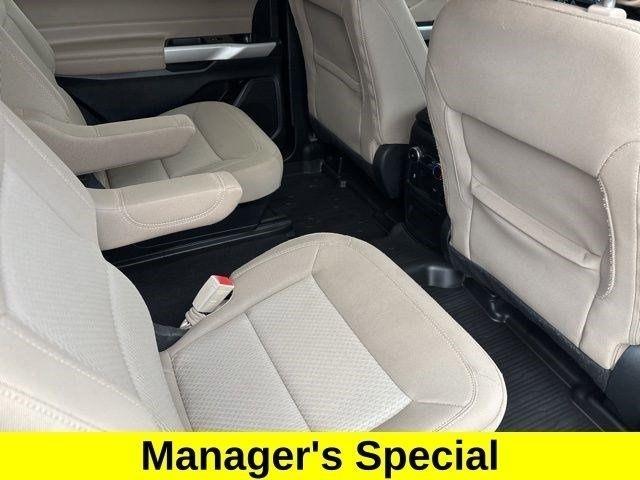 Ford Explorer XLT 4WD 2022