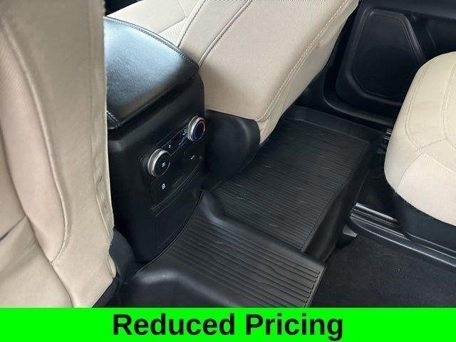 Ford Explorer XLT 4WD 2022