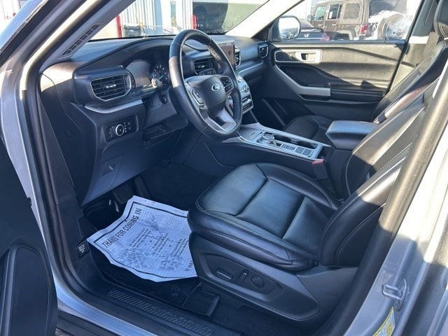 Ford Explorer XLT 2023
