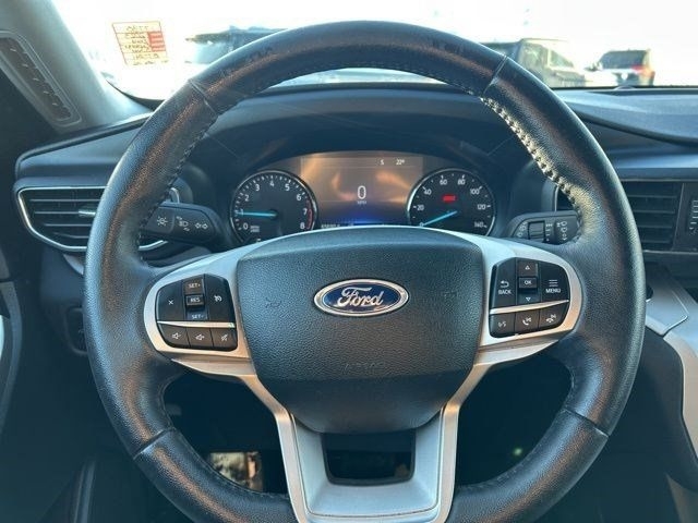 Ford Explorer XLT 2023