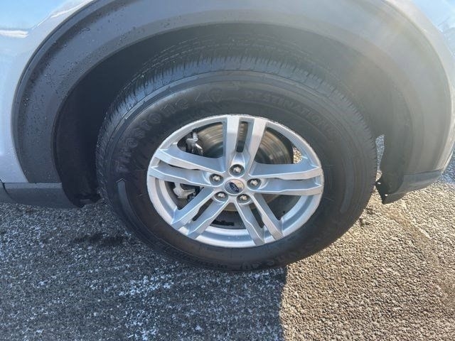 Ford Explorer XLT 2023