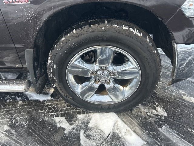 RAM 1500 SLT Crew Cab SWB 4WD 2017