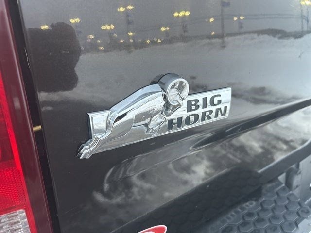 RAM 1500 SLT Crew Cab SWB 4WD 2017