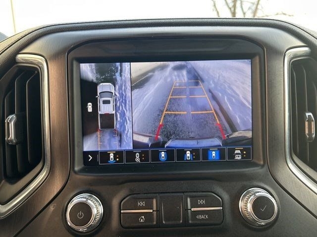 GMC Sierra 1500 AT4 Crew Cab 4WD 2020