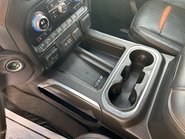 GMC Sierra 1500 AT4 Crew Cab 4WD 2020