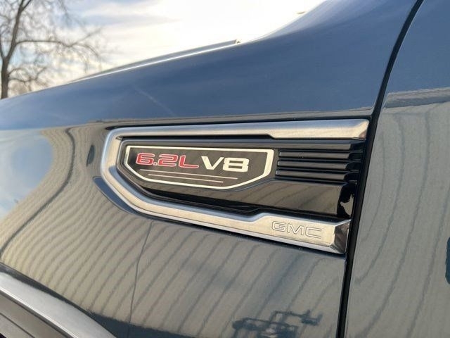 GMC Sierra 1500 AT4 Crew Cab 4WD 2020