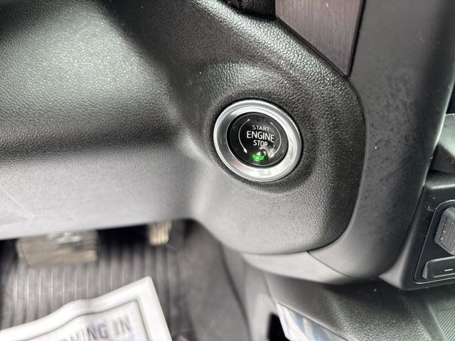 GMC Sierra 1500 AT4 Crew Cab Long Box 4WD 2020