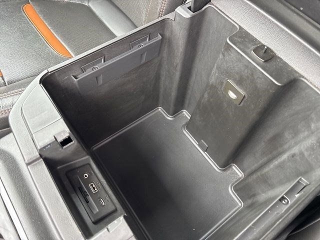 GMC Sierra 1500 AT4 Crew Cab Long Box 4WD 2020