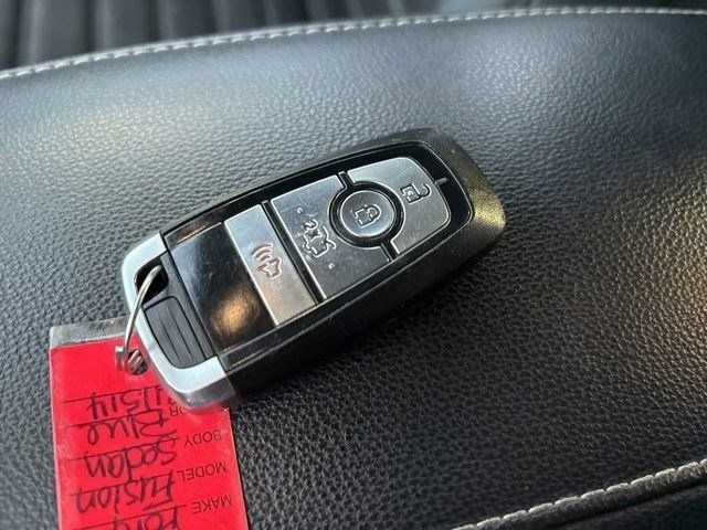 Ford Fusion Hybrid SE 2019