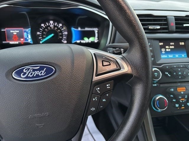 Ford Fusion Hybrid S 2018