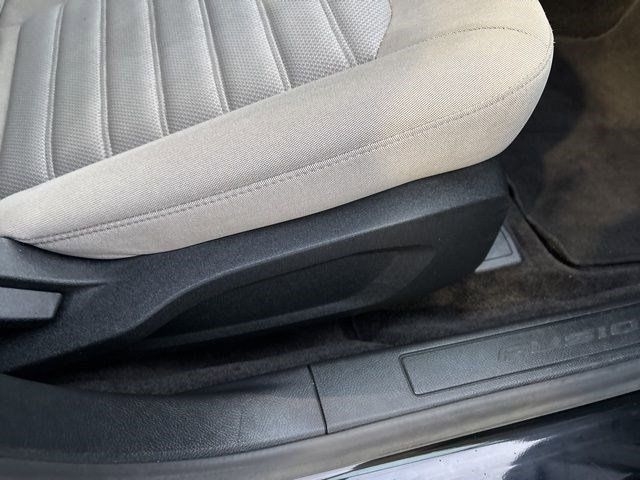 Ford Fusion Hybrid S 2018