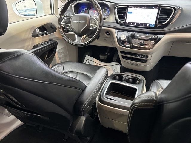 Chrysler Pacifica Hybrid Touring L 2022